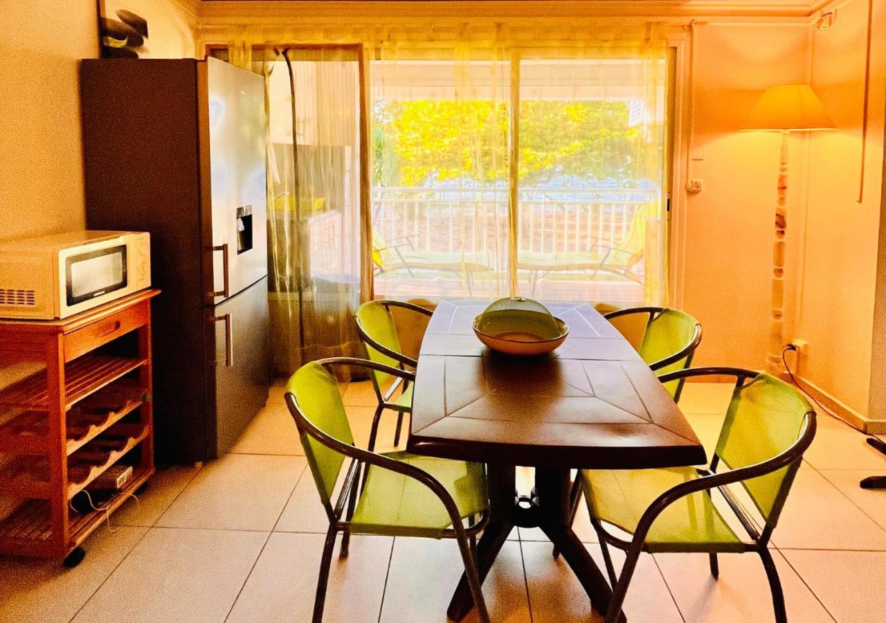 Studio Emeraude - Vue Mer - 6 Personnes Le Moule Bagian luar foto