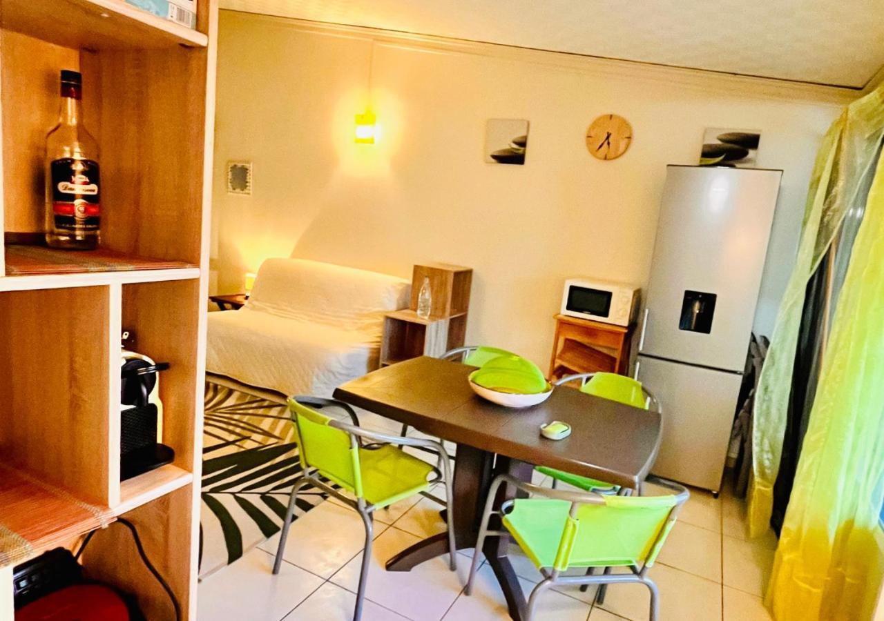 Studio Emeraude - Vue Mer - 6 Personnes Le Moule Bagian luar foto